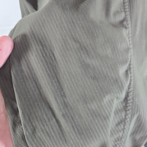 Lululemon dance studio mid rise jogger army green 14 - Picture 8 of 10